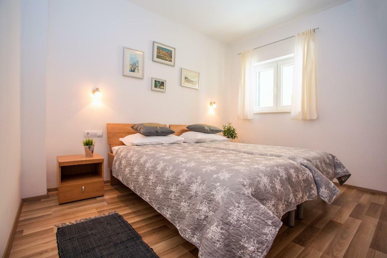 Villa Maslina, With Private 32M2Pool, Panoramic Views On 100Km Coastline, 12 Pax Lokva Rogoznica Buitenkant foto
