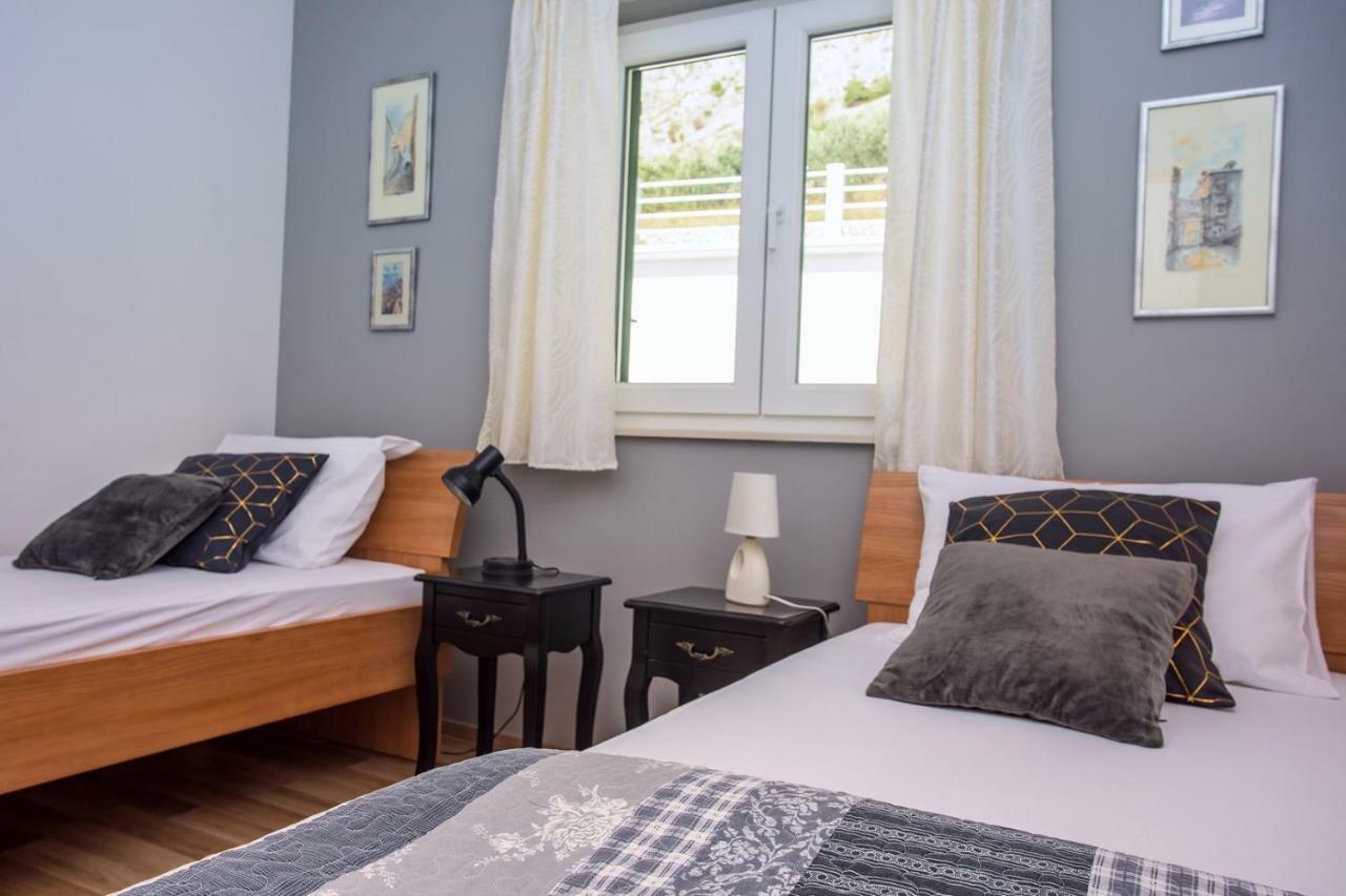 Villa Maslina, With Private 32M2Pool, Panoramic Views On 100Km Coastline, 12 Pax Lokva Rogoznica Buitenkant foto